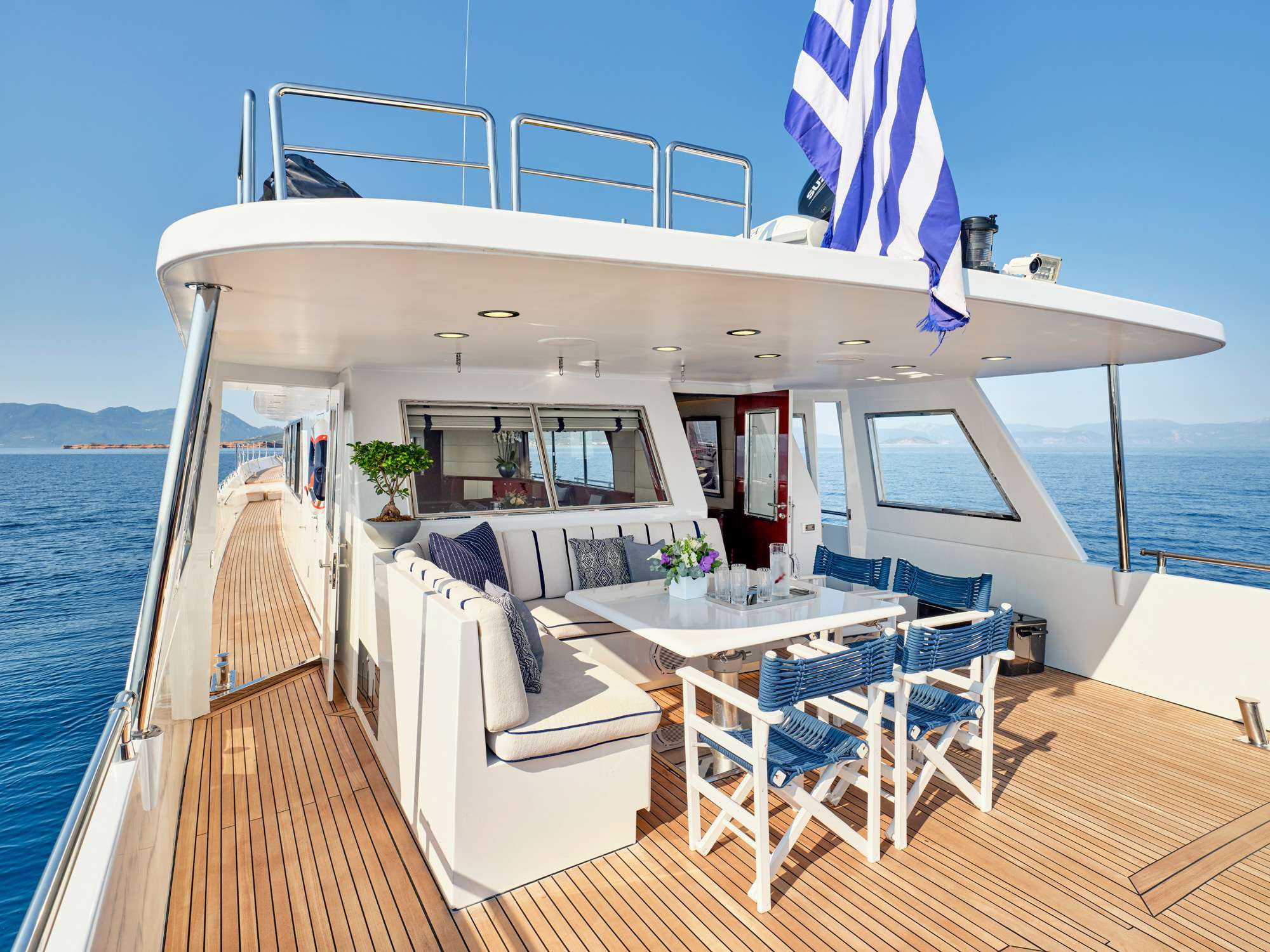 Alaya Yacht - deck