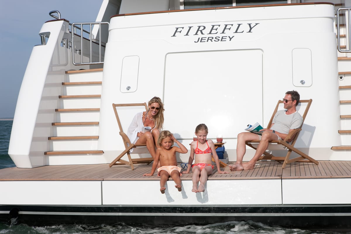Yacht Firefly - Swim platform