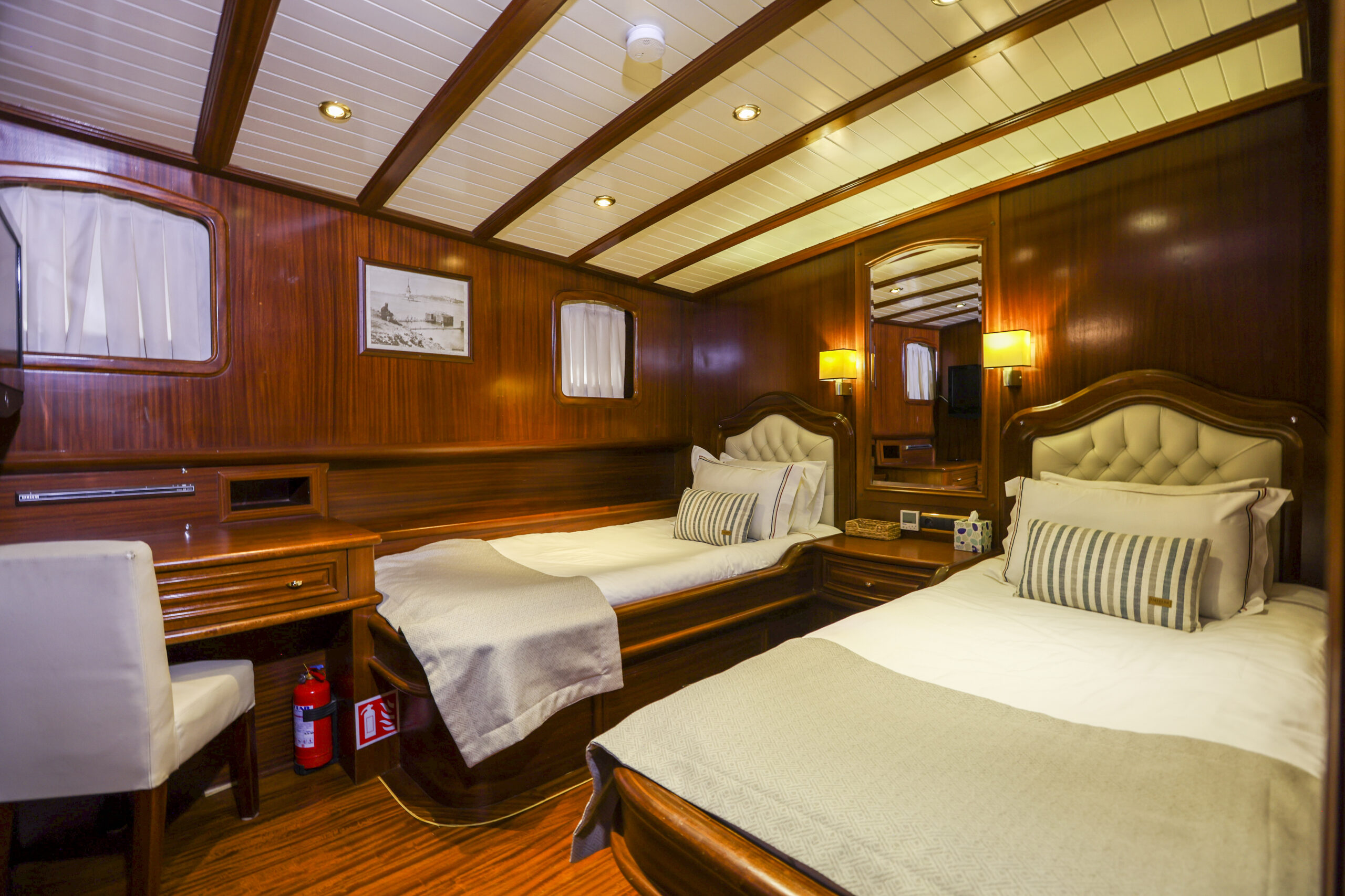Lady Christa gulet for charter - twin guest cabins