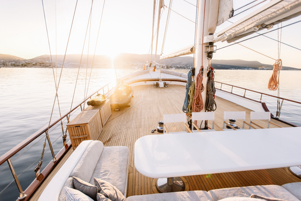 Double Eagle - Deck spaces