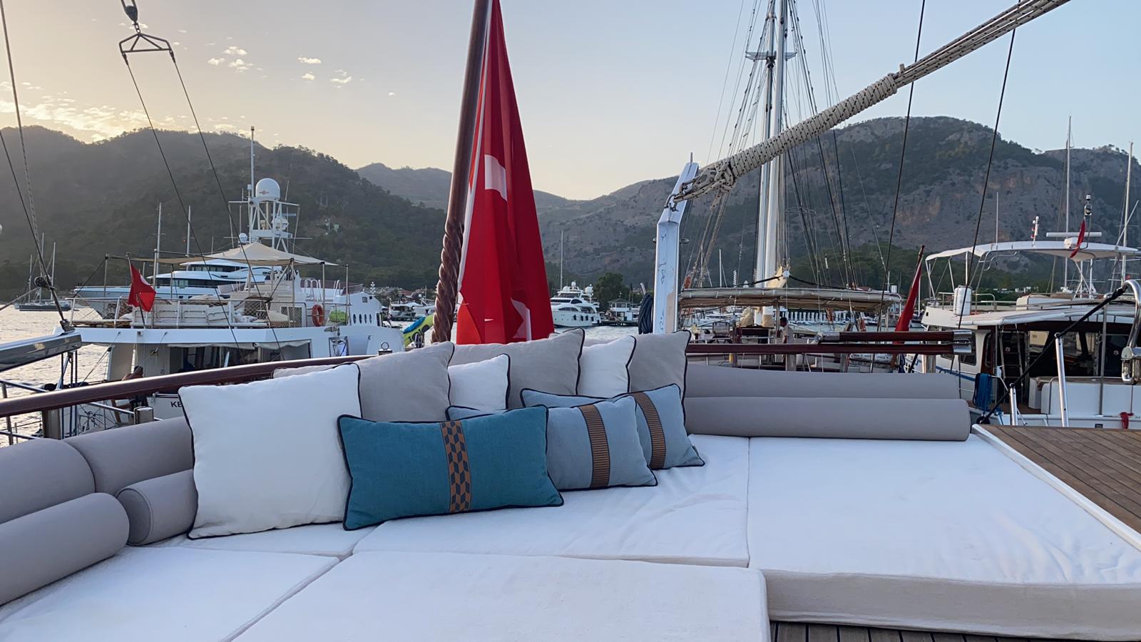 MARE NOSTRUM - Sun cushions